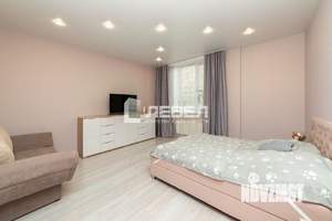 2-к квартира, вторичка, 65м2, 1/17 этаж