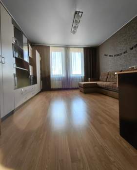 4-к квартира, вторичка, 96м2, 8/17 этаж