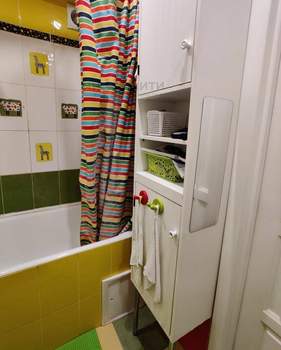 3-к квартира, вторичка, 58м2, 4/5 этаж
