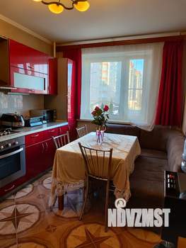 3-к квартира, вторичка, 76м2, 2/8 этаж