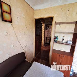 2-к квартира, вторичка, 45м2, 1/4 этаж
