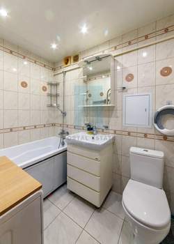 2-к квартира, вторичка, 45м2, 1/5 этаж