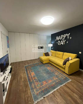 2-к квартира, вторичка, 45м2, 1/5 этаж