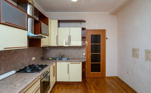 4-к квартира, вторичка, 98м2, 4/4 этаж