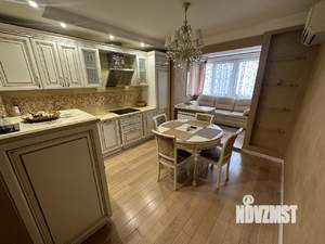 2-к квартира, вторичка, 67м2, 10/17 этаж