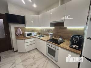 3-к квартира, вторичка, 81м2, 1/15 этаж