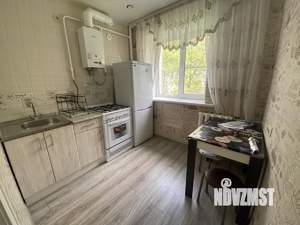 2-к квартира, вторичка, 42м2, 3/5 этаж
