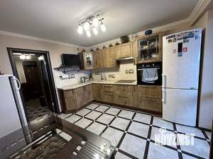 2-к квартира, вторичка, 64м2, 16/16 этаж