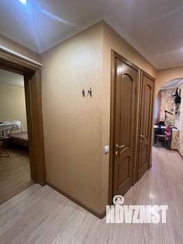2-к квартира, вторичка, 44м2, 1/5 этаж