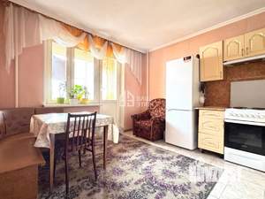 2-к квартира, вторичка, 61м2, 9/17 этаж