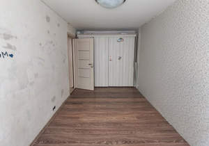 2-к квартира, вторичка, 45м2, 1/5 этаж