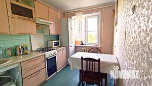 3-к квартира, вторичка, 63м2, 6/9 этаж