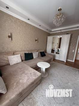 2-к квартира, вторичка, 56м2, 10/18 этаж