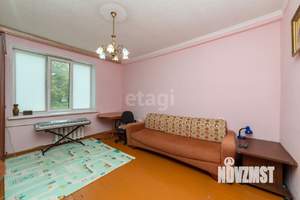 4-к квартира, вторичка, 102м2, 2/4 этаж