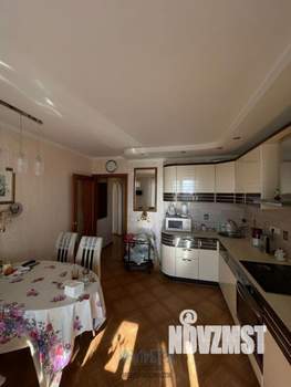 2-к квартира, вторичка, 68м2, 8/17 этаж