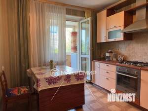 3-к квартира, вторичка, 75м2, 2/10 этаж