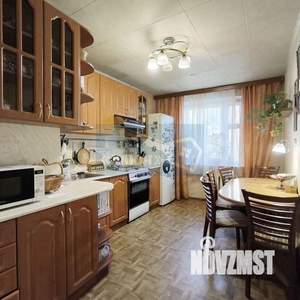 3-к квартира, вторичка, 93м2, 2/5 этаж