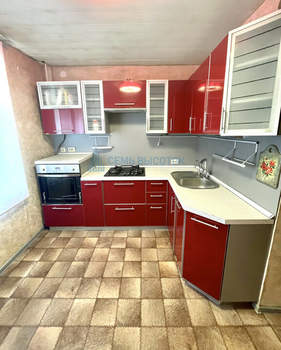 2-к квартира, вторичка, 50м2, 1/9 этаж