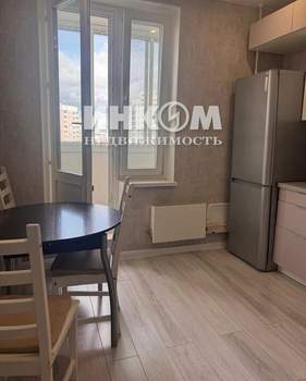 2-к квартира, вторичка, 74м2, 13/22 этаж