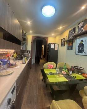 2-к квартира, вторичка, 55м2, 1/3 этаж