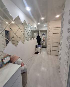 3-к квартира, вторичка, 56м2, 1/9 этаж