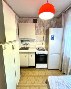 2-к квартира, вторичка, 40м2, 1/5 этаж