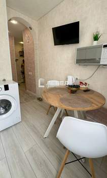 2-к квартира, вторичка, 42м2, 1/5 этаж