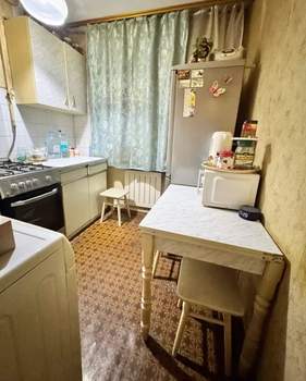 4-к квартира, вторичка, 60м2, 1/5 этаж