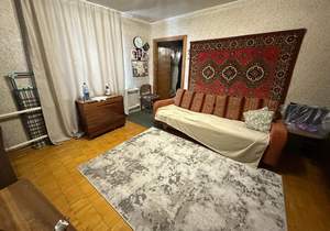 3-к квартира, вторичка, 51м2, 1/1 этаж