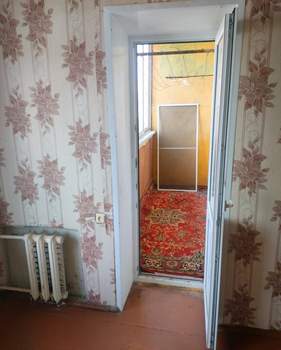 3-к квартира, вторичка, 50м2, 9/9 этаж