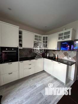 3-к квартира, вторичка, 70м2, 3/18 этаж