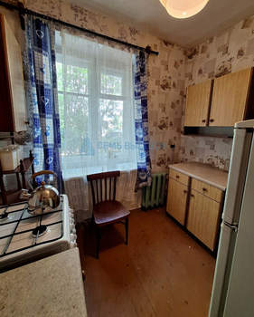 3-к квартира, вторичка, 57м2, 1/4 этаж