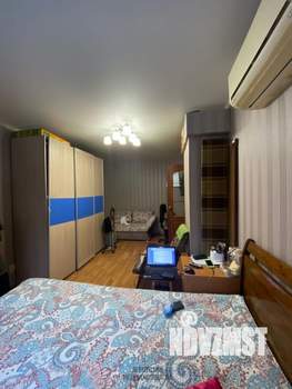 2-к квартира, вторичка, 43м2, 1/4 этаж