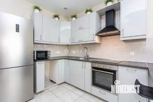 2-к квартира, вторичка, 70м2, 8/14 этаж