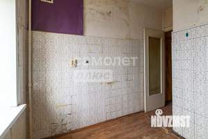 3-к квартира, вторичка, 50м2, 9/9 этаж