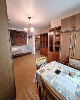 3-к квартира, вторичка, 57м2, 1/4 этаж