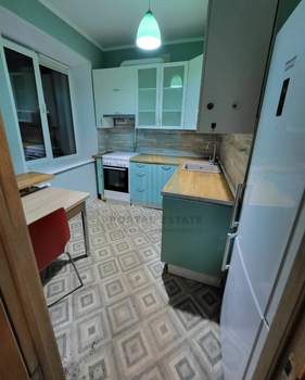 2-к квартира, вторичка, 40м2, 1/5 этаж
