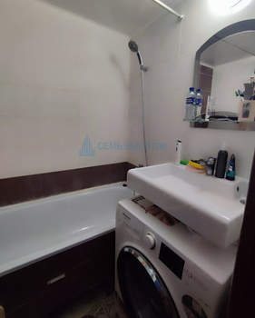 2-к квартира, вторичка, 50м2, 8/9 этаж