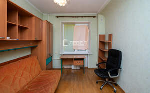 4-к квартира, вторичка, 98м2, 4/4 этаж