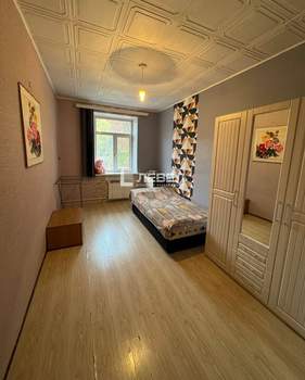 2-к квартира, вторичка, 64м2, 2/4 этаж