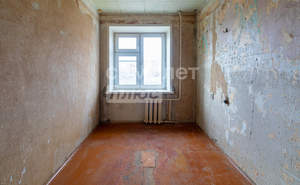 3-к квартира, вторичка, 50м2, 9/9 этаж