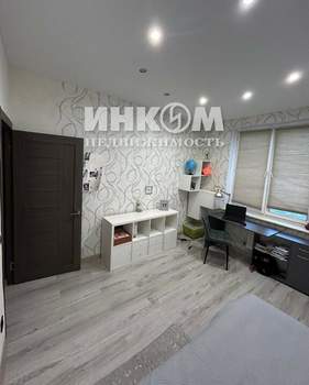 3-к квартира, вторичка, 71м2, 3/18 этаж