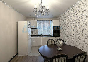 3-к квартира, вторичка, 82м2, 1/6 этаж