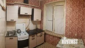 2-к квартира, вторичка, 43м2, 1/4 этаж