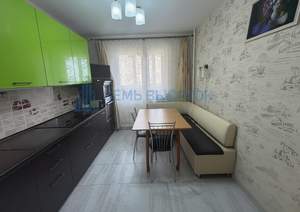 3-к квартира, вторичка, 70м2, 8/14 этаж