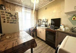 3-к квартира, вторичка, 60м2, 8/8 этаж