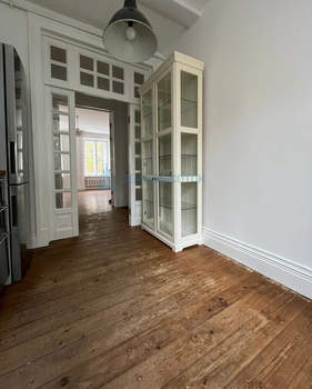 3-к квартира, вторичка, 73м2, 2/4 этаж