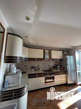 2-к квартира, вторичка, 68м2, 8/17 этаж