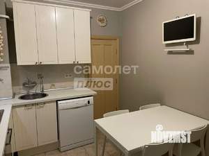 2-к квартира, вторичка, 53м2, 1/9 этаж
