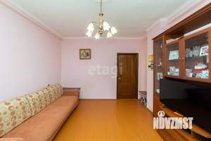 4-к квартира, вторичка, 102м2, 2/4 этаж